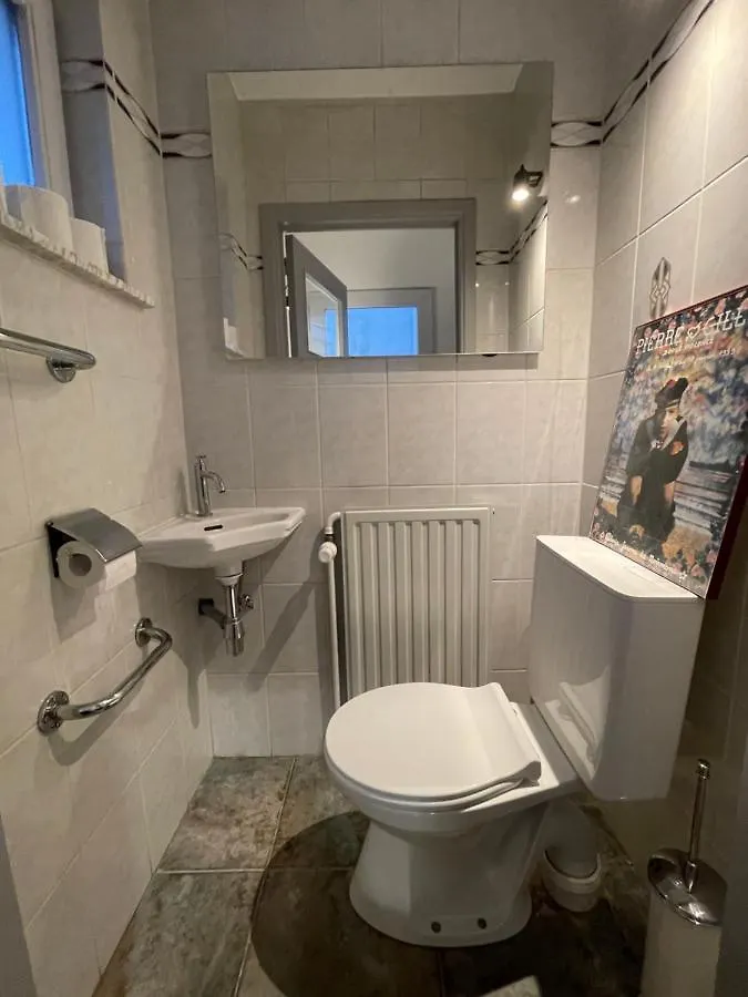 Le Village D'Ezra Anderlecht Guest house