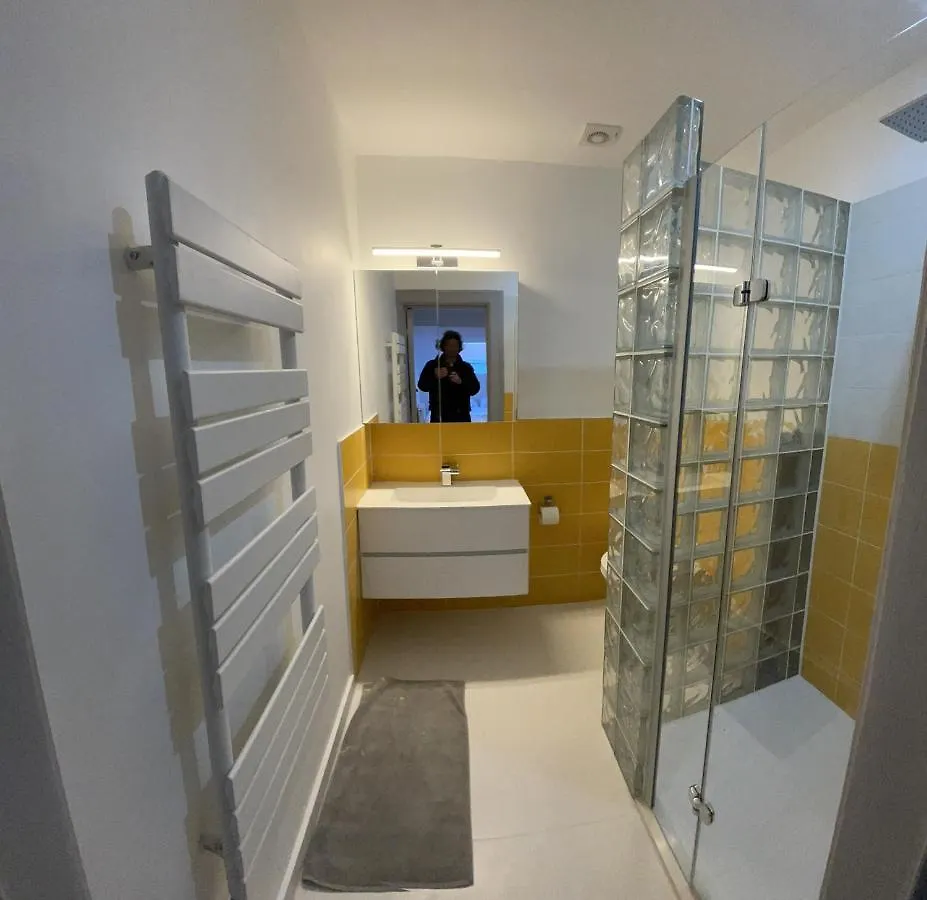 Guest house Le Village D'Ezra Anderlecht Belgium