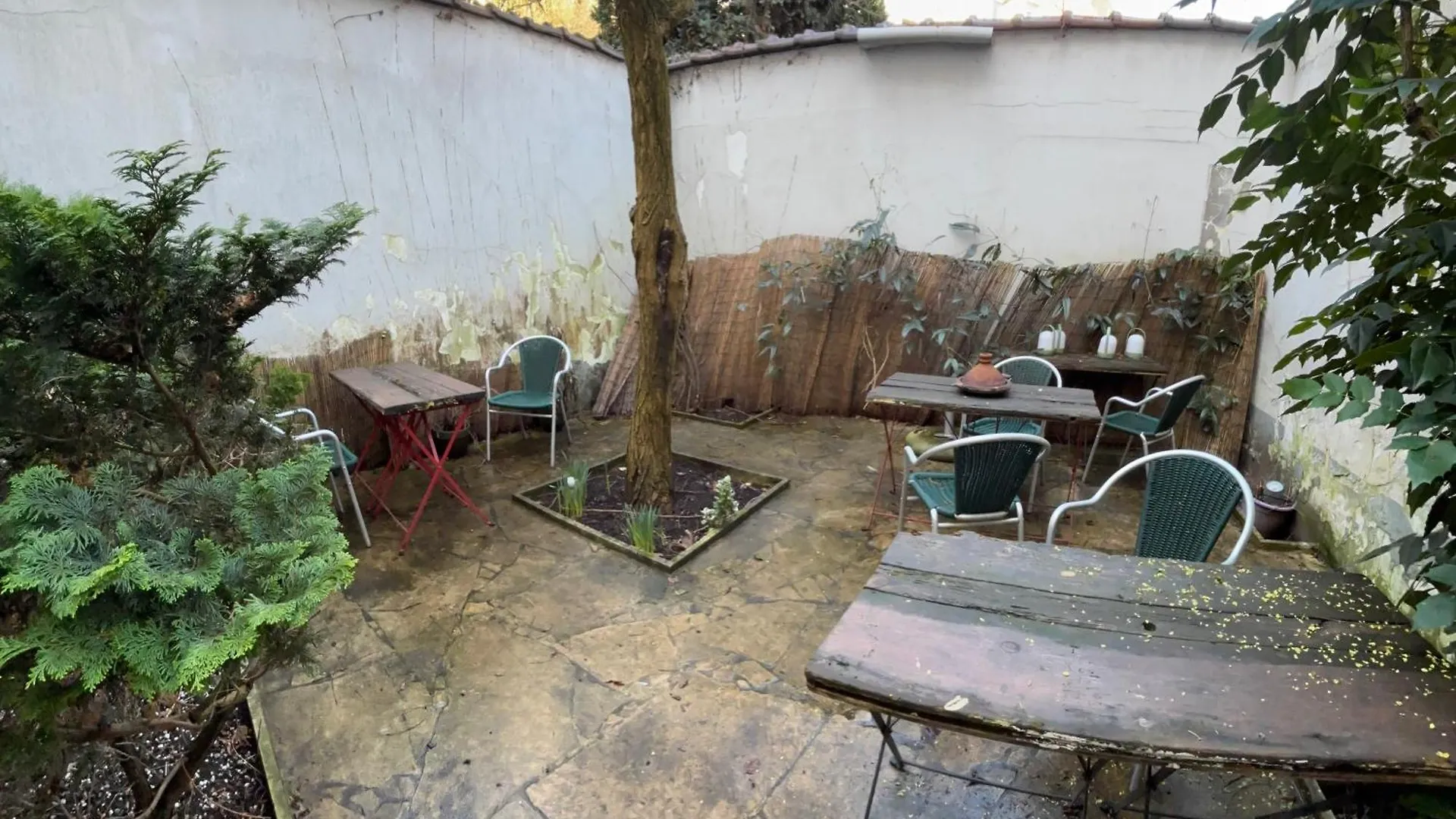 Guest house Le Village D'Ezra Anderlecht